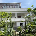Guest House Pogradec 1